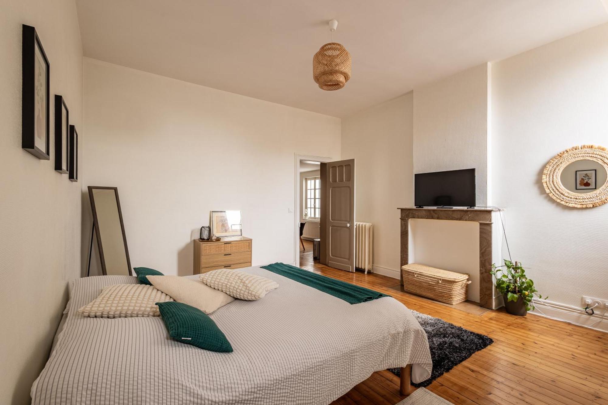 Hotel Particulier - Le 119 Valenciennes Exteriör bild
